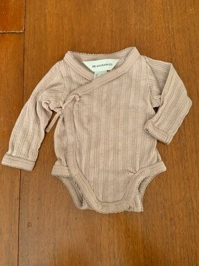 🍊5/$25 H&M Adorables Newborn Ribbed Wrap One-Piece in Mauve